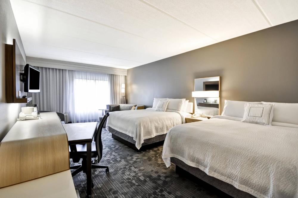 Double Room with Two Double Beds interior